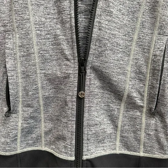 Lululemon Daily Practice Hooded Jacket Size 2