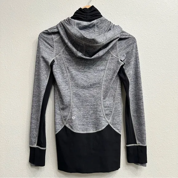 Lululemon Daily Practice Hooded Jacket Size 2